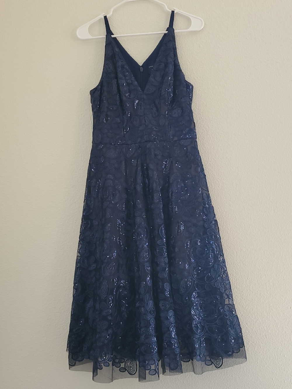 Dress The Population Halle Sleeveless Sequin Embroidered Midi Dress Size Medium